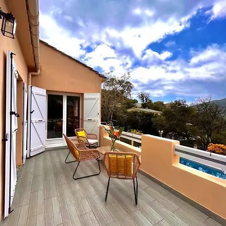 Maison Partina Avec Piscine 아파트 *